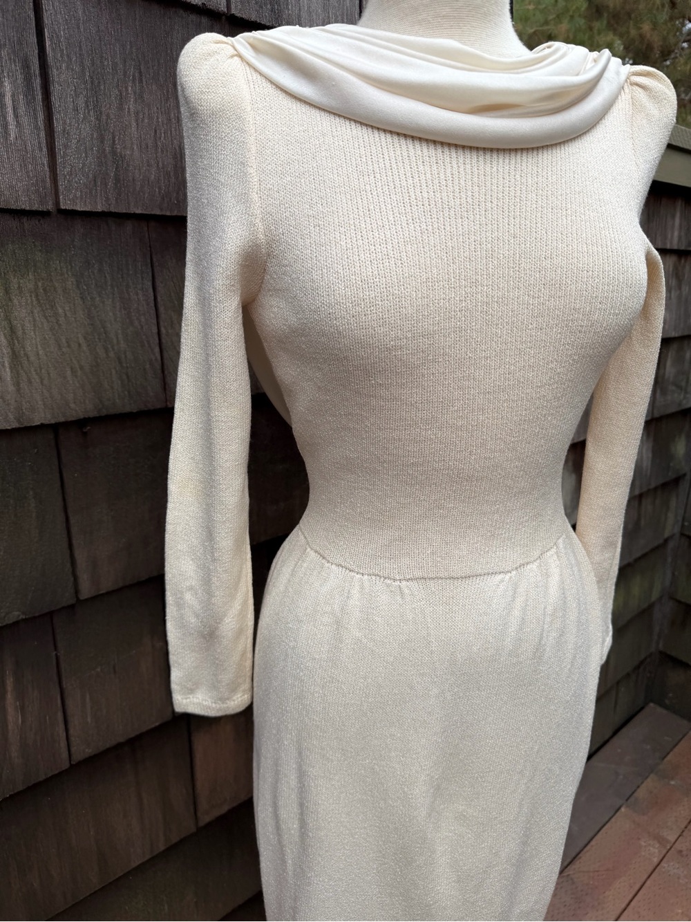 Vintage St. John Santana knit ivory dress backless scoop with scarf draped Sz S - Picture 6 of 11